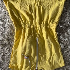 Women’s hunter beach coverup. NWT